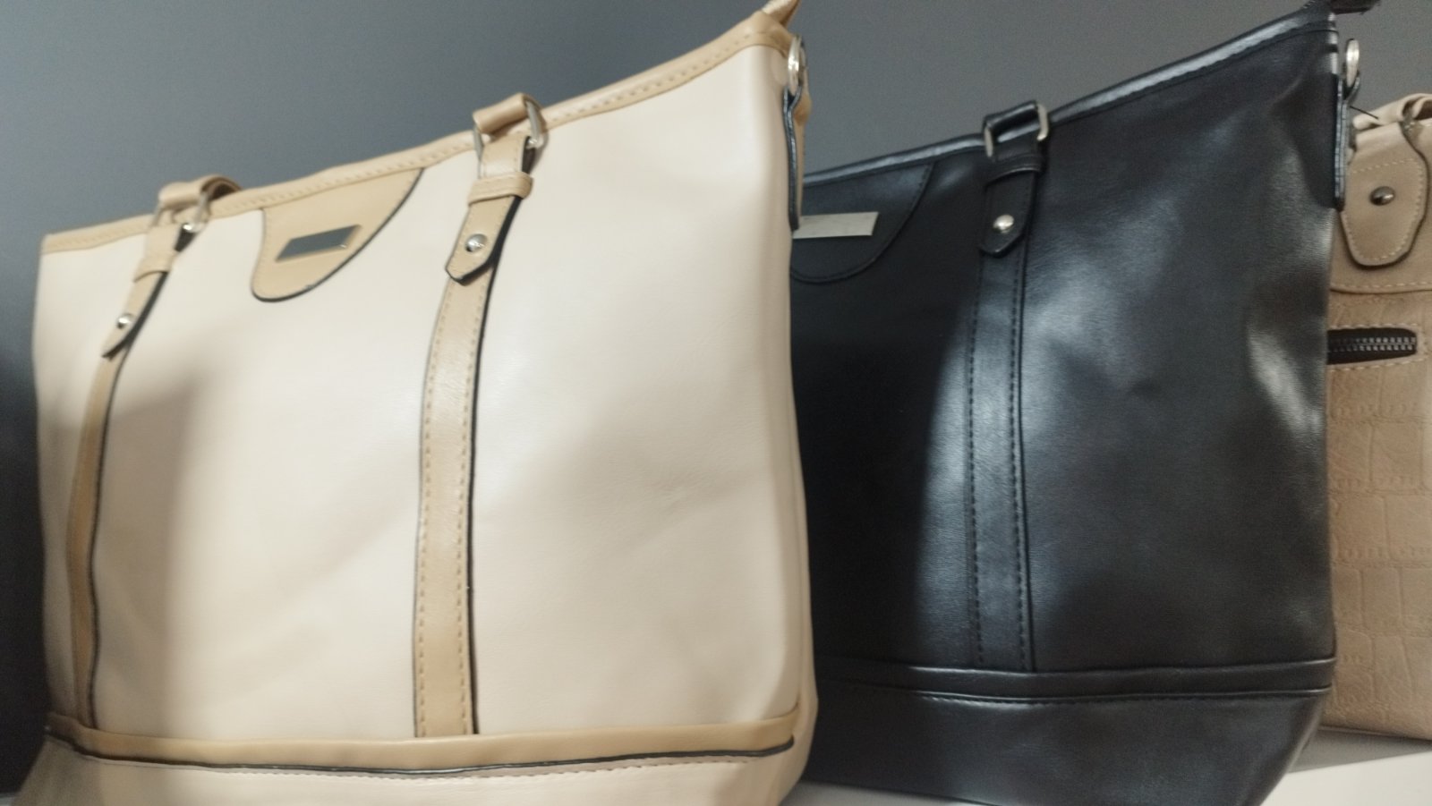 IMG-1c13f2fce9ff1ae9a46fc3fc8b14f5d4-V